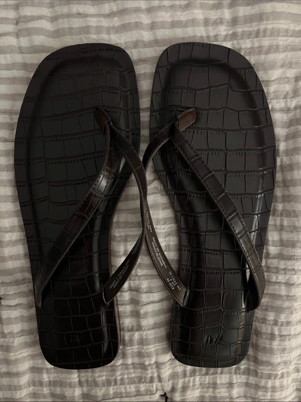 H&M Dark Brown Croc-Embossed Flip Flop Sandals